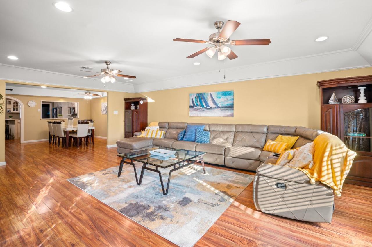 1 Min To Beach Ocean Breeze 3Br Fast Wifi Galveston Kültér fotó